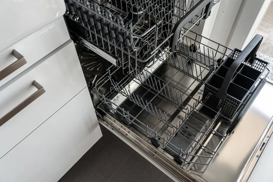 Experienced Emergency Appliance Repair professionals at work